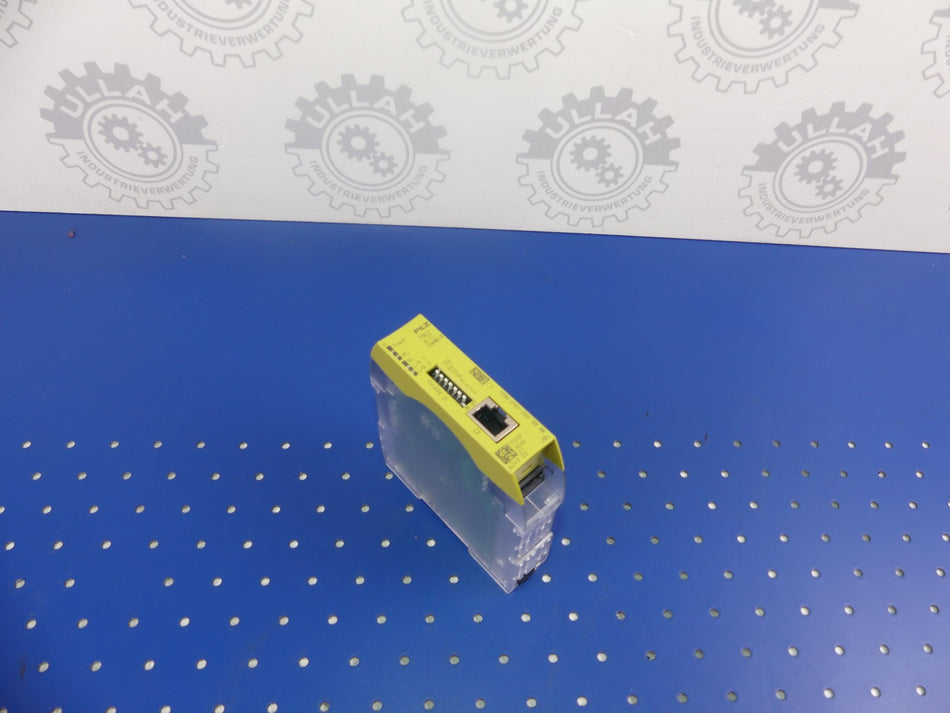 PILZ  PNOZ m ES 772137 Ethernet Adapter