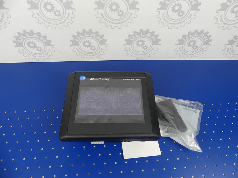 ALLEN BRADLEY CAT 2711-T5A10L1 NEU