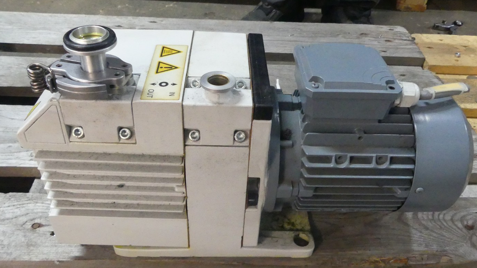 OERLIKON LEYBOLD VACUUM D 4 B