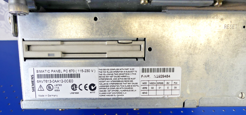 Siemens Simatic Pnel PC 670 / 6AV7613-0AA12-0CE0