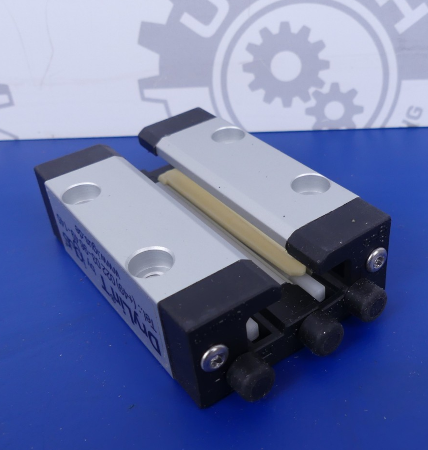 IGUS Dry LinT TW-01-15 Schlittenwagen