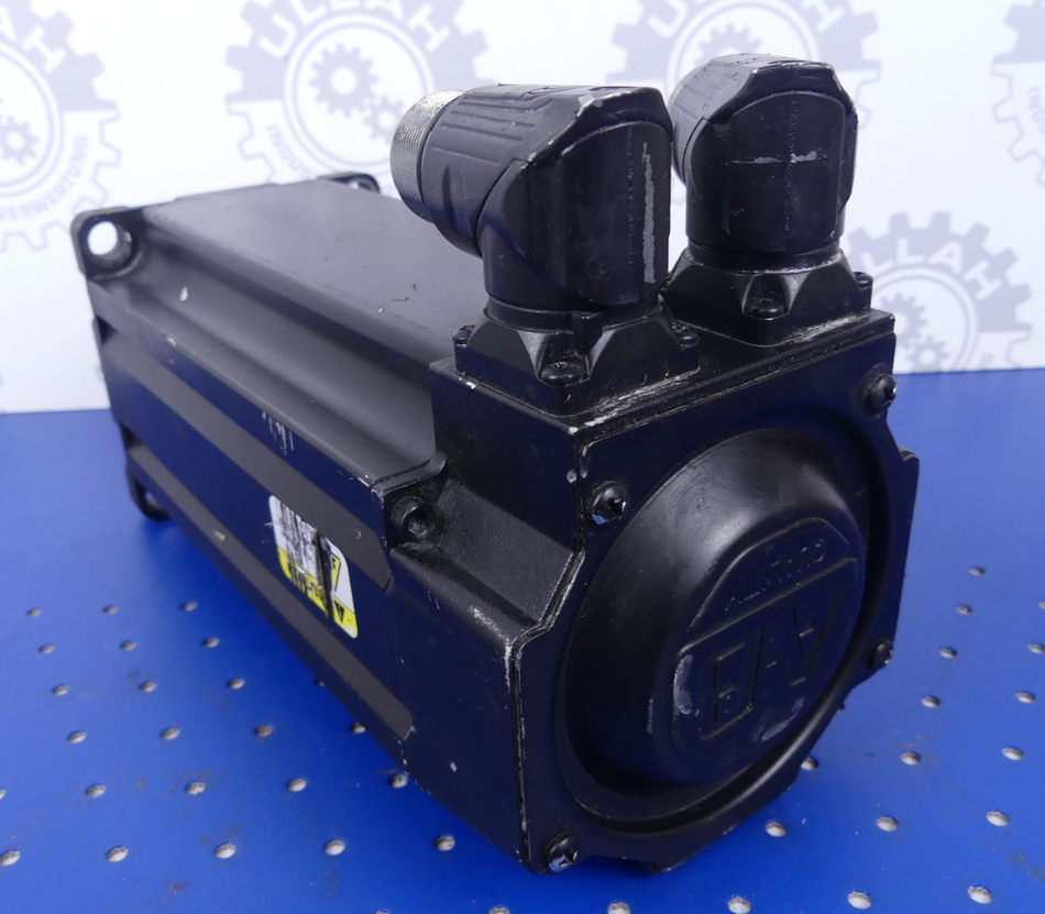 Allen-Bradley MPL-B430P-MJ74AA Kinetix Servo Motor