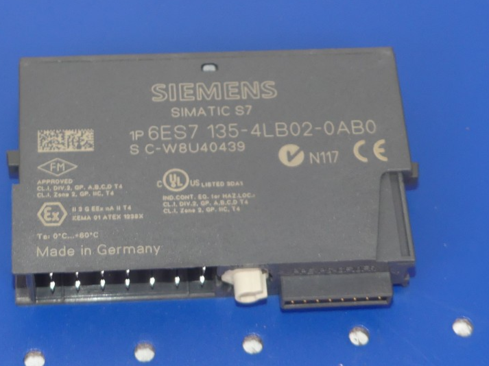 SIEMENS 6ES7 135-4LB02-0AB0