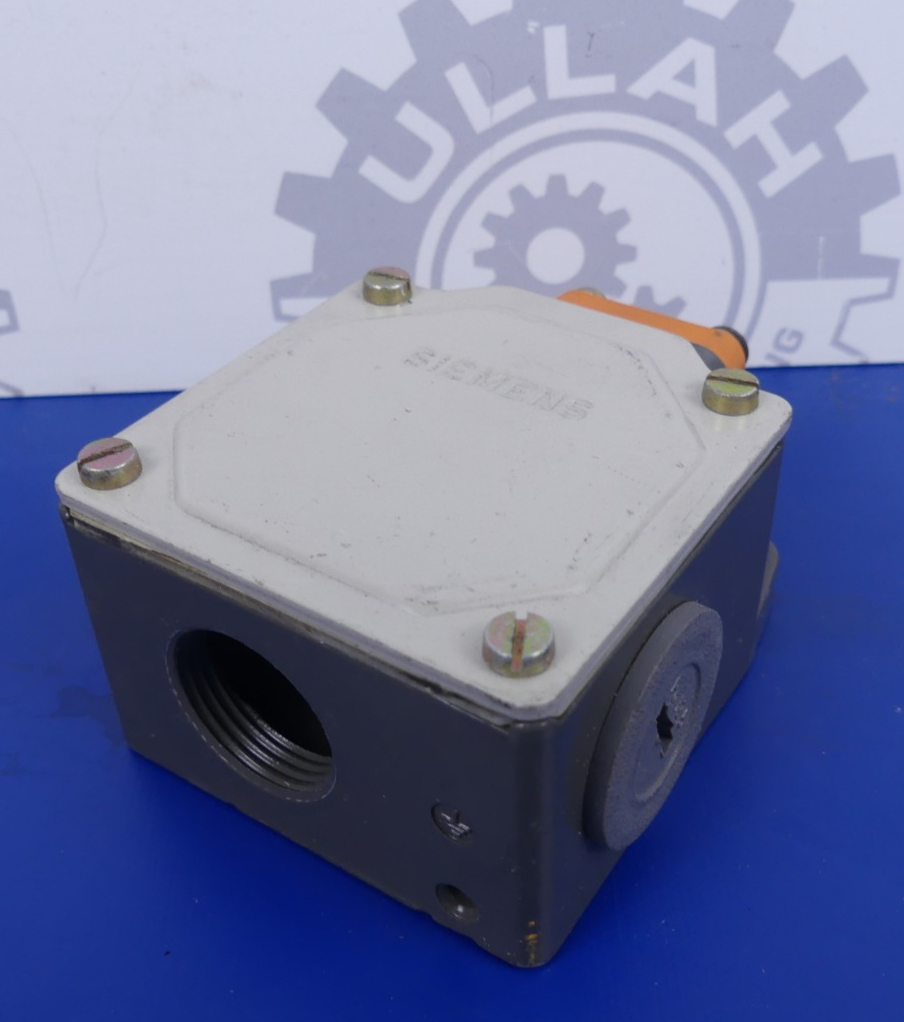 Siemens 3SE3 100-0B Taster