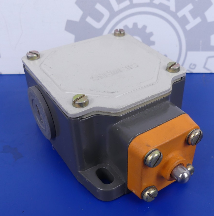 Siemens 3SE3 100-0B Taster