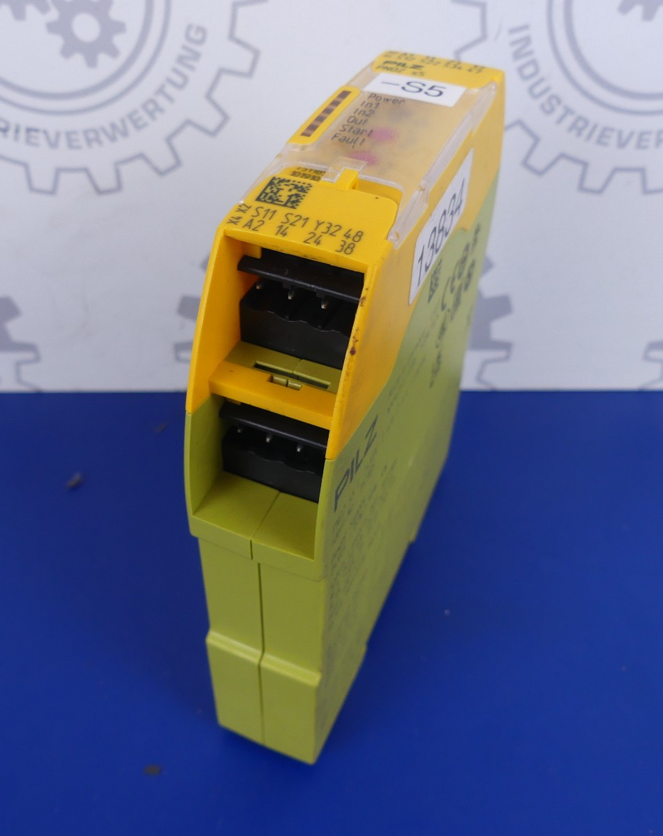 Pilz PNOZ s5 C 24VDC 2n/o 2n/o 1 coated 751185