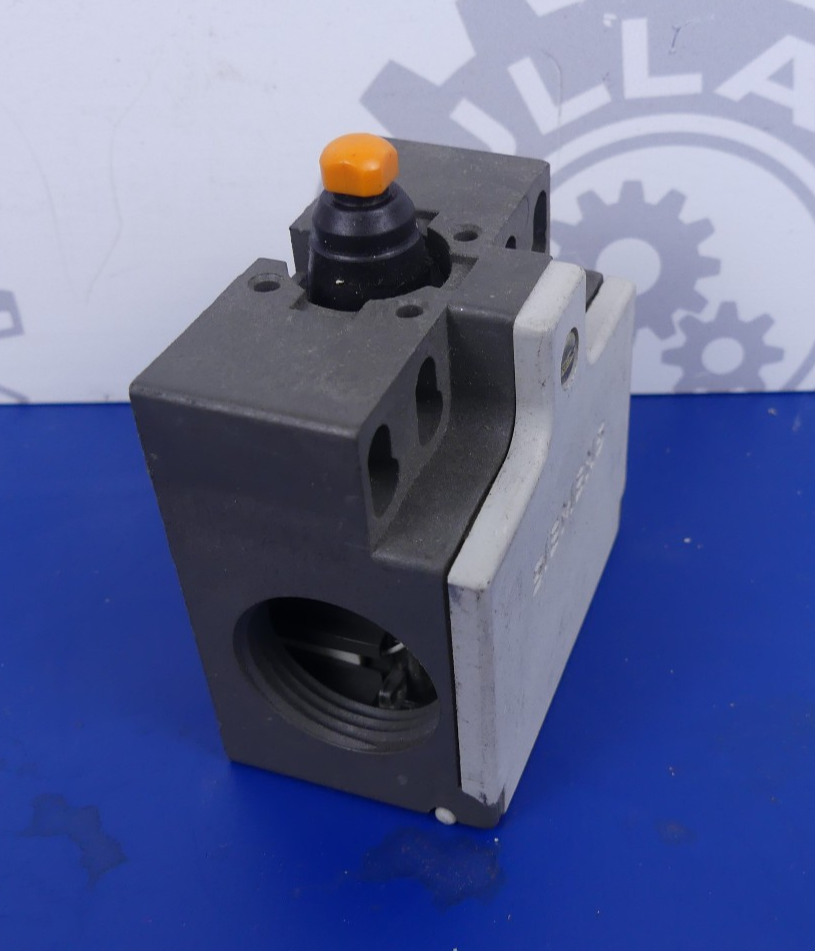 Siemens 3SE3 210-1C Taster