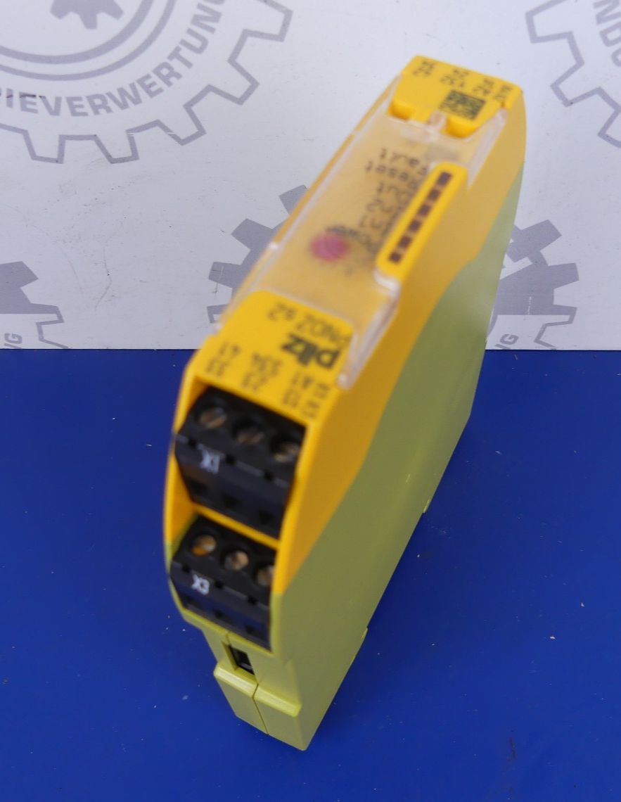 Pilz PNOZ s2  24VDC 3n/o 1n/c 750102