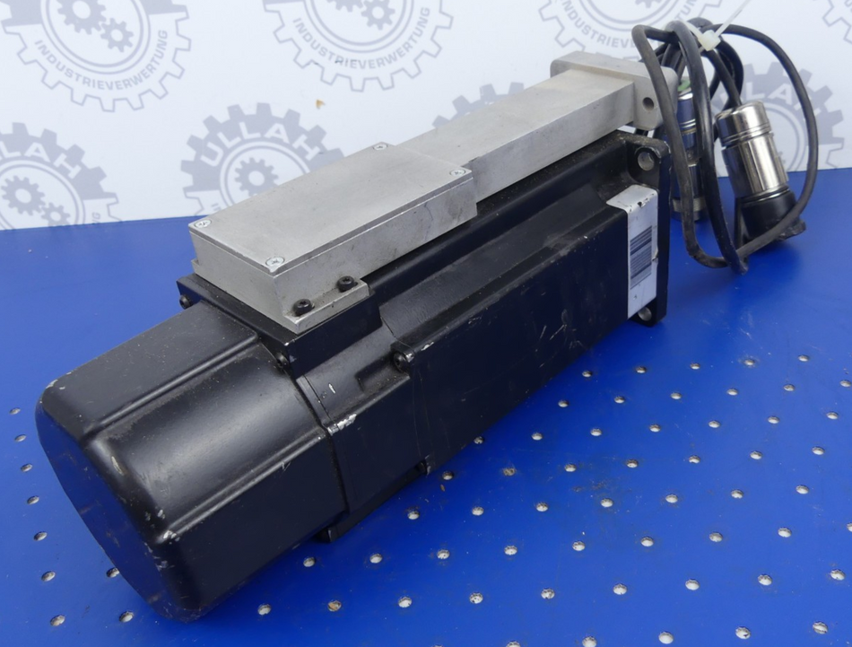 Danaher Motion AKM43E-SSS2S-02 Servomotor