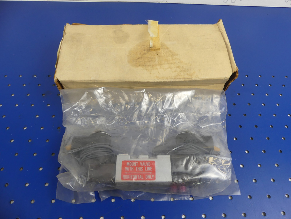 Parker M2302423053 M200 Ventil Sol/Sol 120/60 Neu im Karton