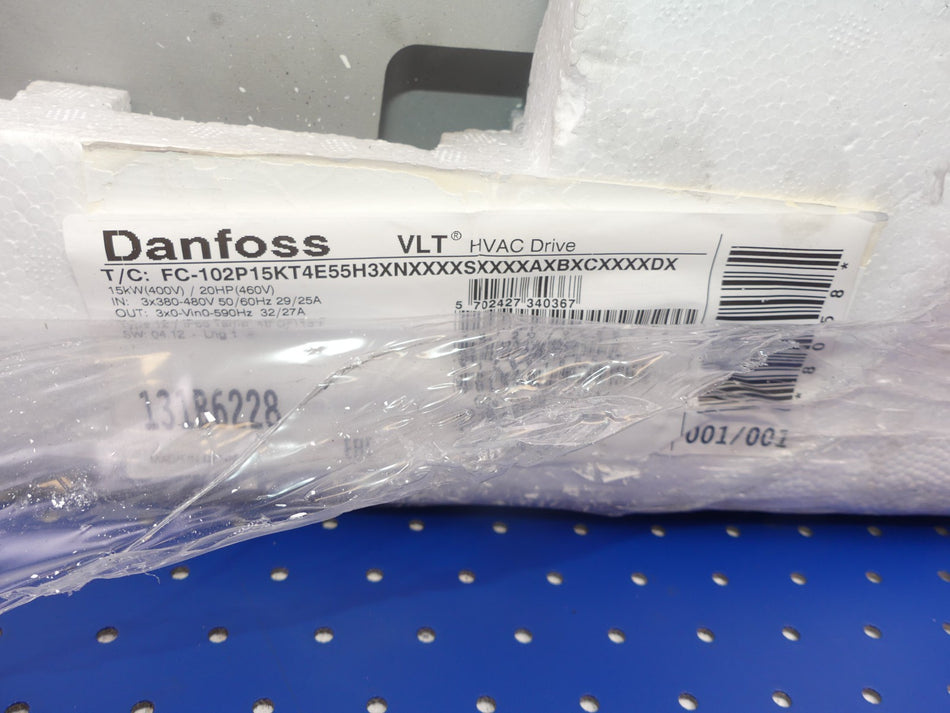 DANFOSS VLT FC-102P15KT4E55H3XNXXXXSXXXXAXBXCXXXXDX NEU