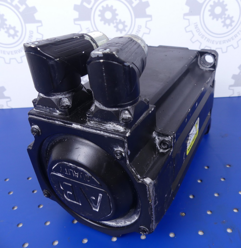 Allen-Bradley MPL430P-MJ72AA Servomotor