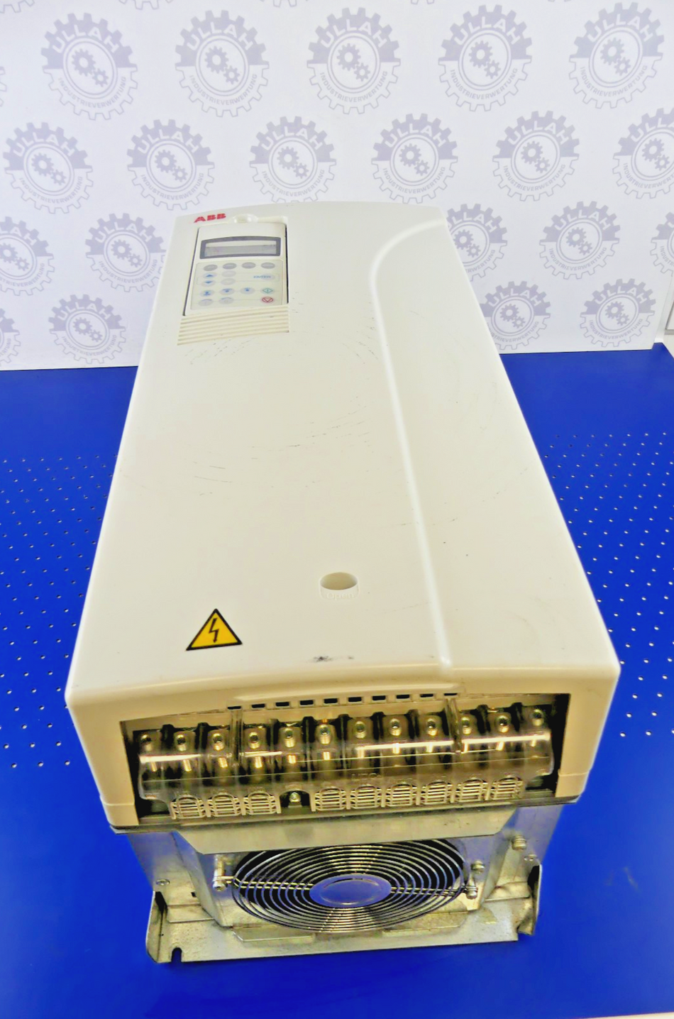 ABB ACS800-01-0075-3+E200