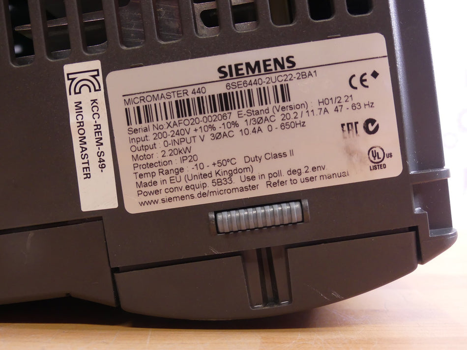 Siemens 6SE6440-2UC22-2BA1 / 6SE6 440-2UC22-2BA1