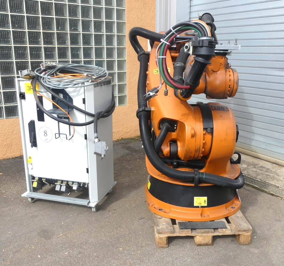KUKA ROBOTER KR 240 L210-2 2000 + Steuerung KR C2 ed05 B.j 2007