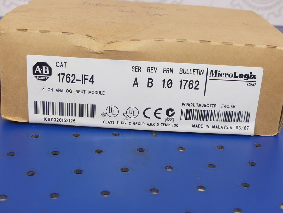 ALLEN BRADLEY 1762-IF4 NEU