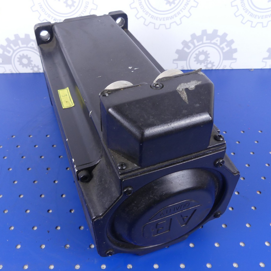 Allen-Bradley MPL-B4560F-MK22AA   Servo Motor