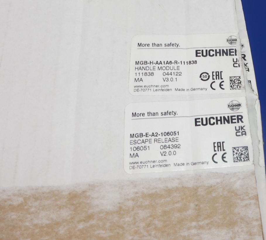 EUCHNER MGB-H-AA1A6-R-111838 MGB-E-A2-106051 NEU