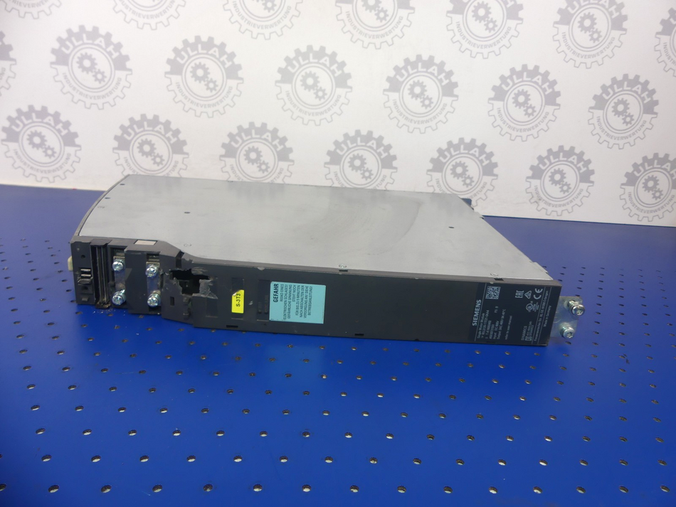 SIEMENS 6SL3120-1TE21-0AA4 Beschädigt