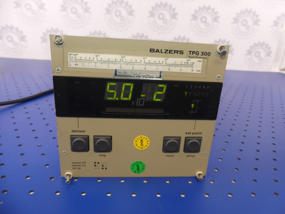Balzers TPG 300 Vakuum-Messgerät-Controller