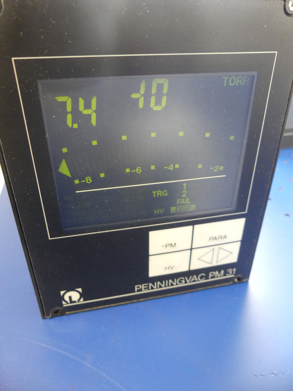 LEYBOLD PENNINGVAC PM 31 Vakuum Druckmessgerät