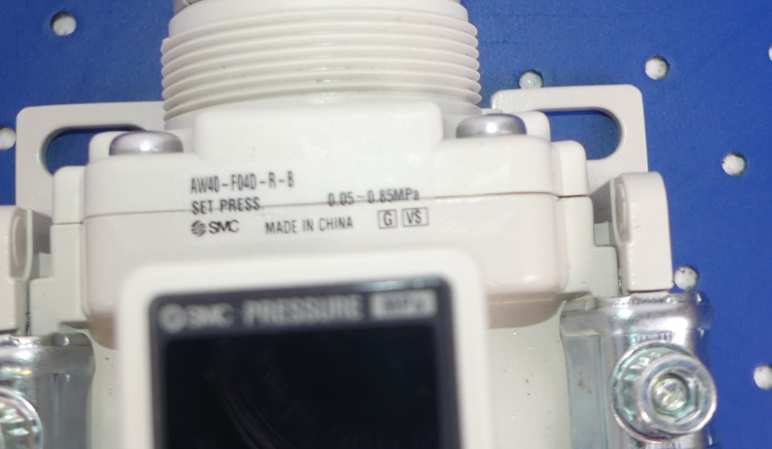 SMC AW40-F040-R-B MIT DRUCKSCHALTER IS40A-01-P-L NEU