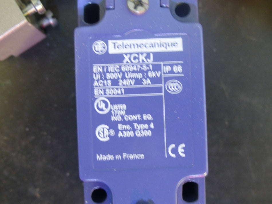 Telemechanique XCKJ s. Bilder