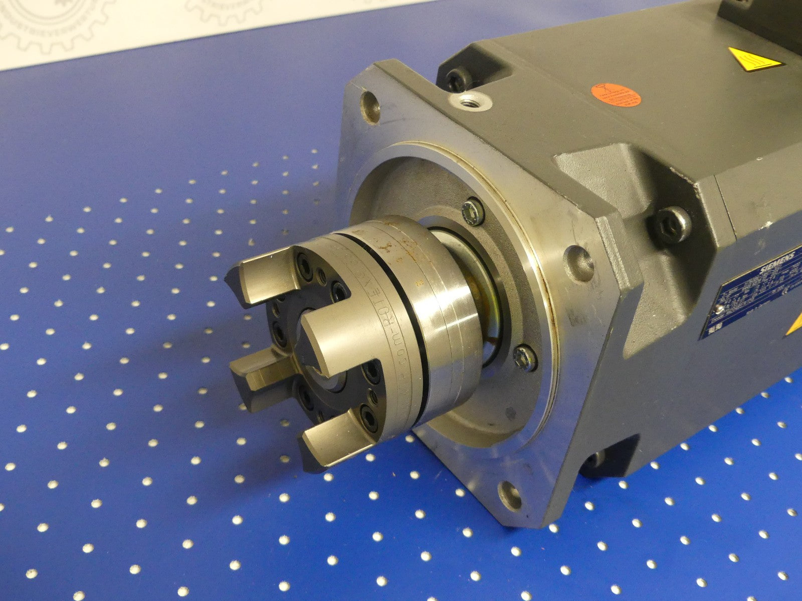 SIEMENS 1FT6086-1AH71-3EG1