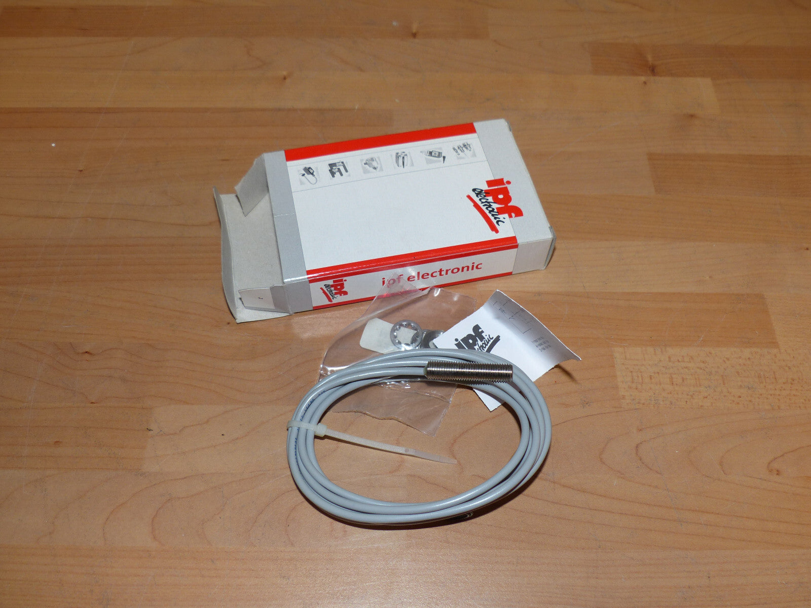 IPF Electronic IB-080204 Induktiver Sensor