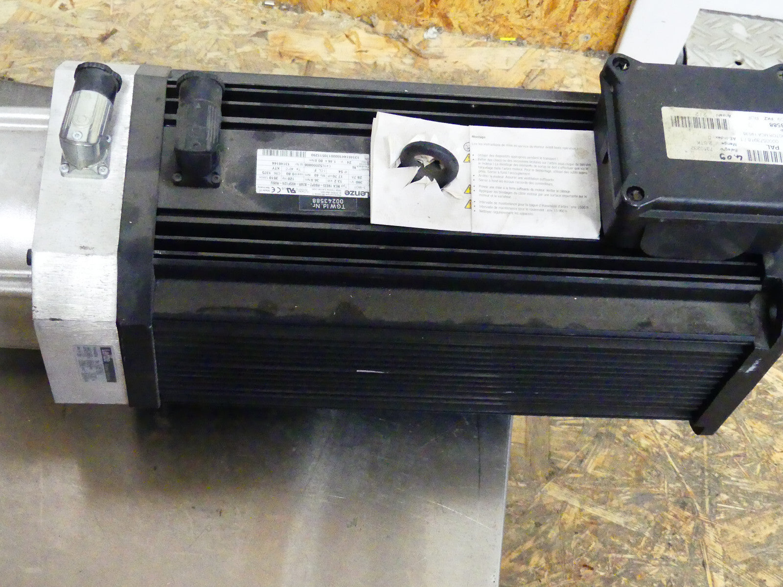 Lenze MCA 19S35-RS0P2-B28R-KS5F12N-R0SU  Neuwertig