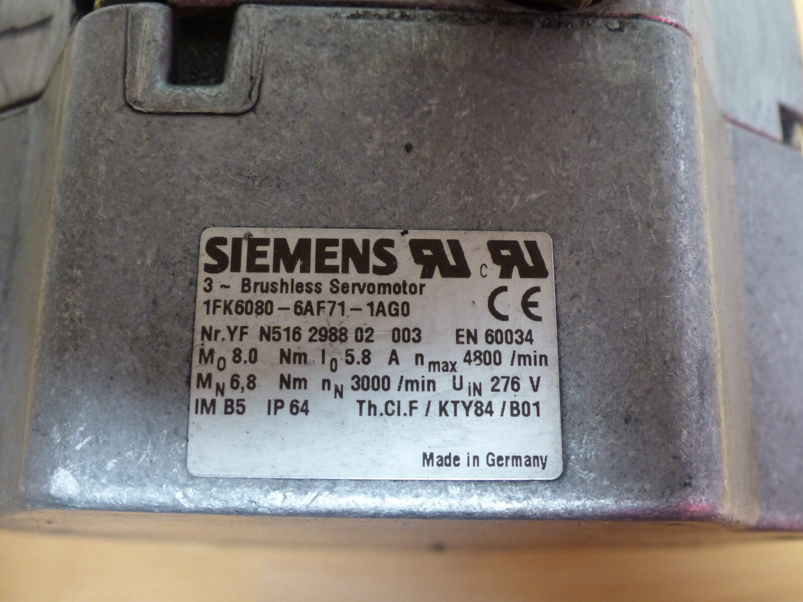 SIEMENS 1FK6080-6AF71-1AG0   1FK60806AF711AG0 used