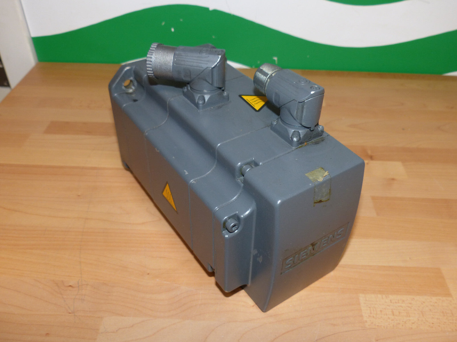 Siemens 1FK7060-5AH71-1AH8 Servomotor used