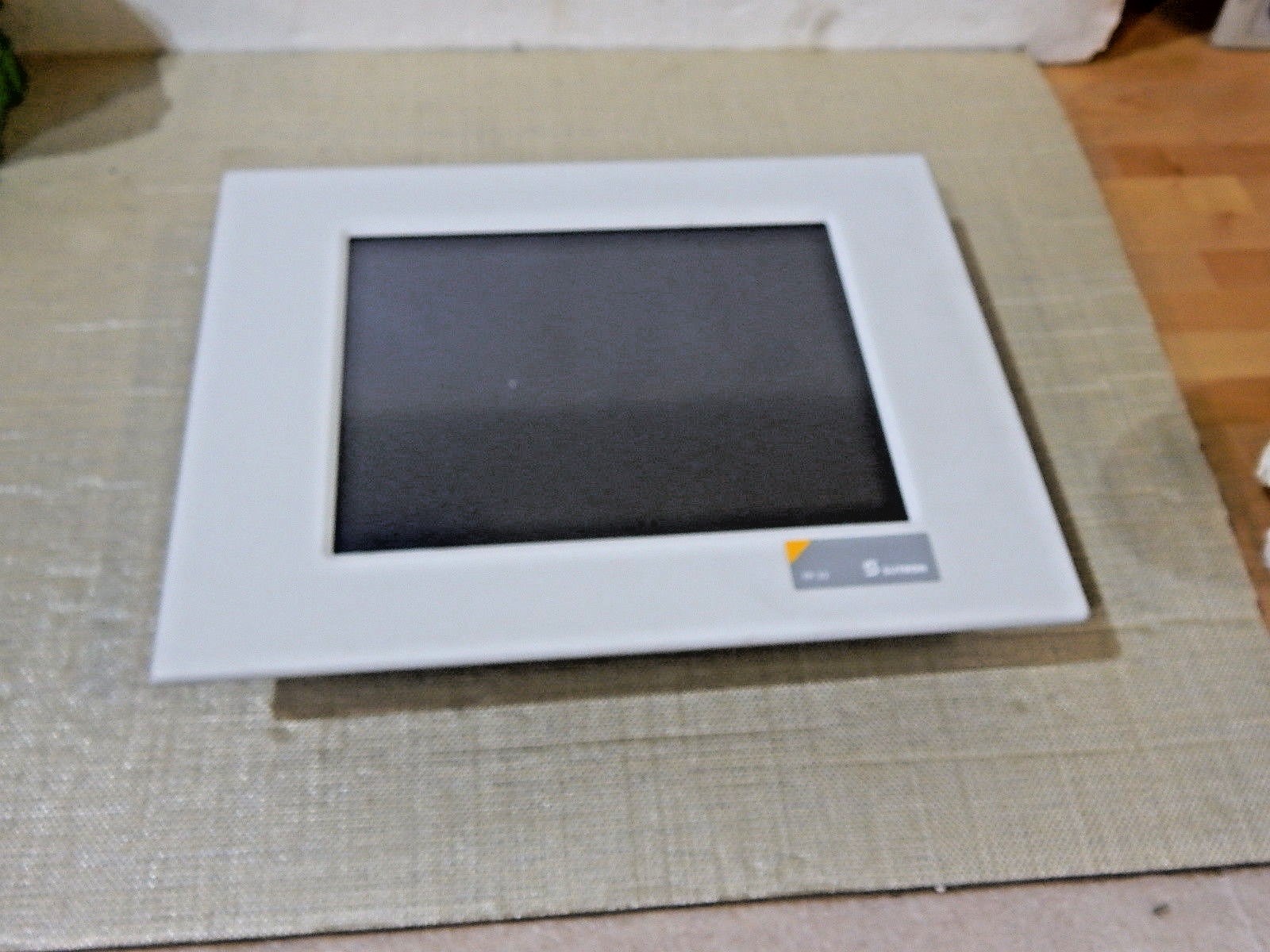 Sütron Touch-Panel TFT-Display TP32ET-01/029049 Used