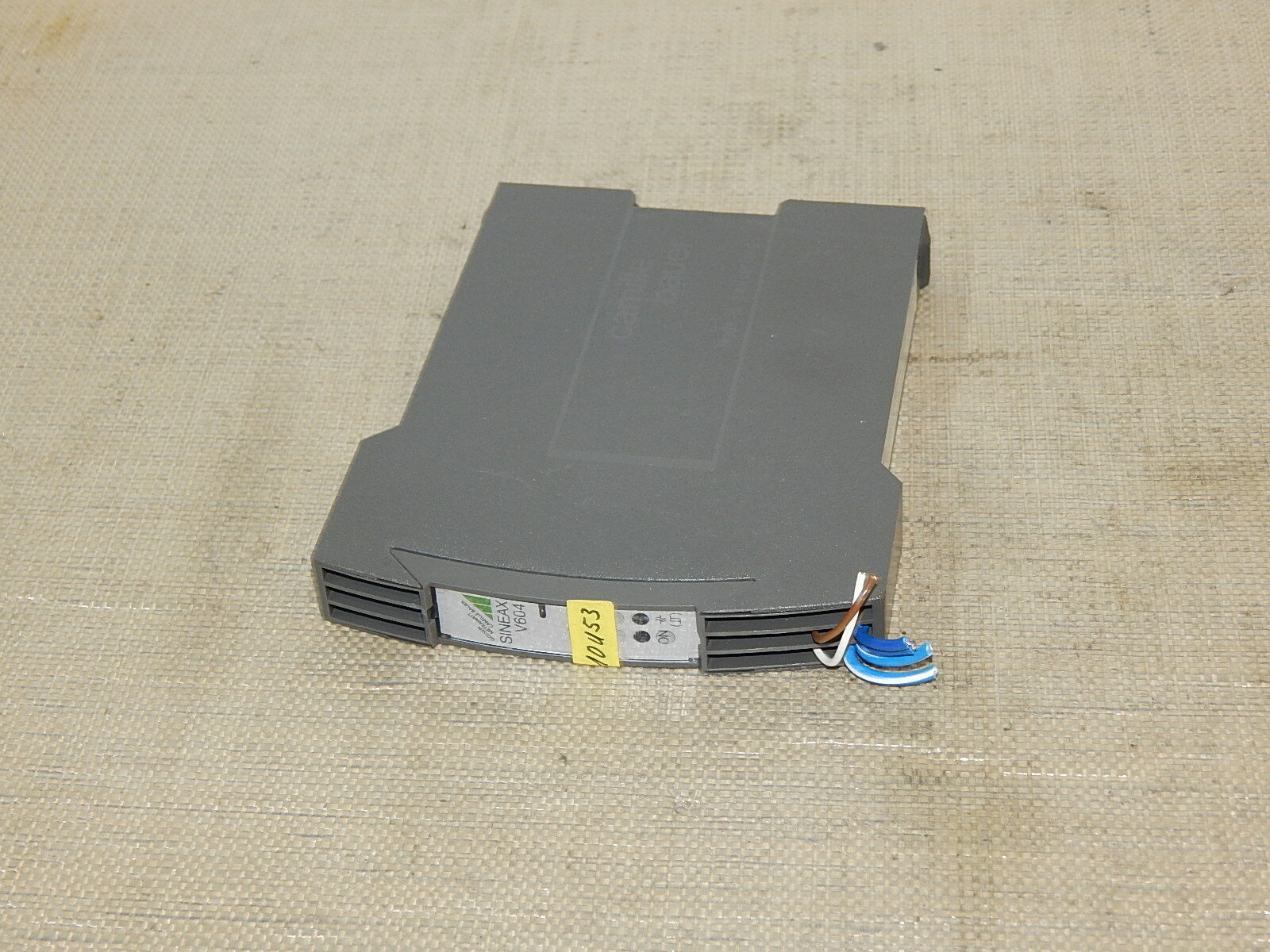  SINEAX V604  604-112 Camille Bauer Programmierbarer Universal-Messumformer used
