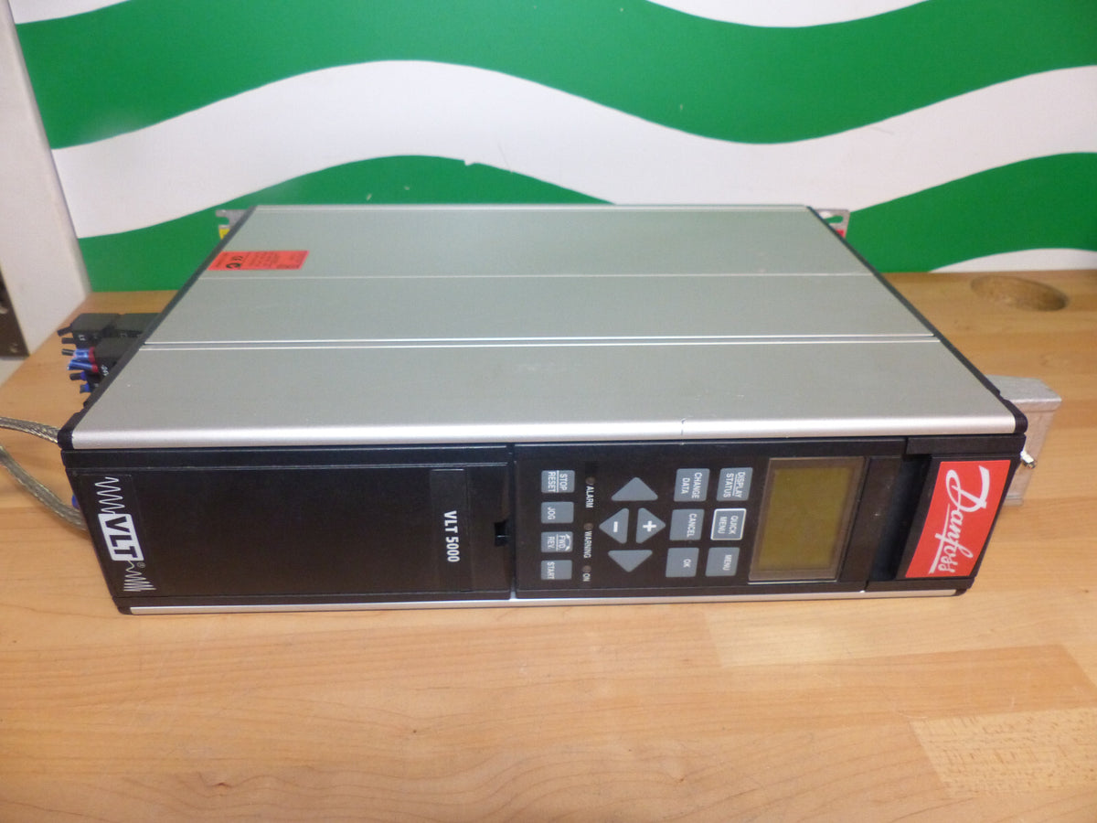 Danfoss VLT 5000 VLT5001PT5B20EBR3DLF10A00C0 175Z0535 1,7kVA   175Z0401
