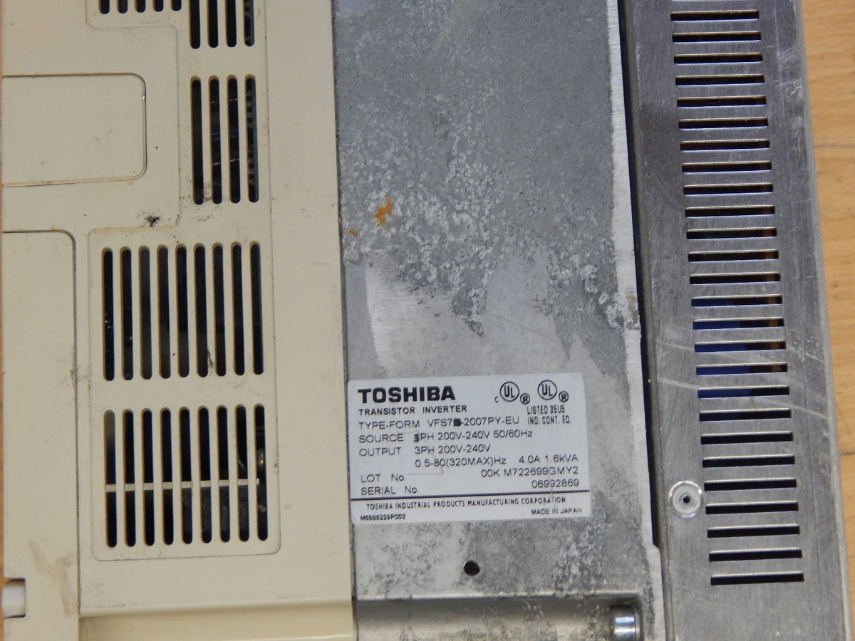 Toshiba VFS7 -2007PY-EU Frequenzumrichter Inverter 1,6kVA 3PH Used