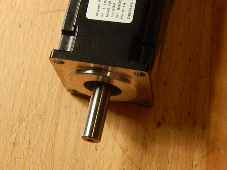 BECKHOFF SERVOMOTOR AM3031-0BB1-0005   8000 1/min  Used