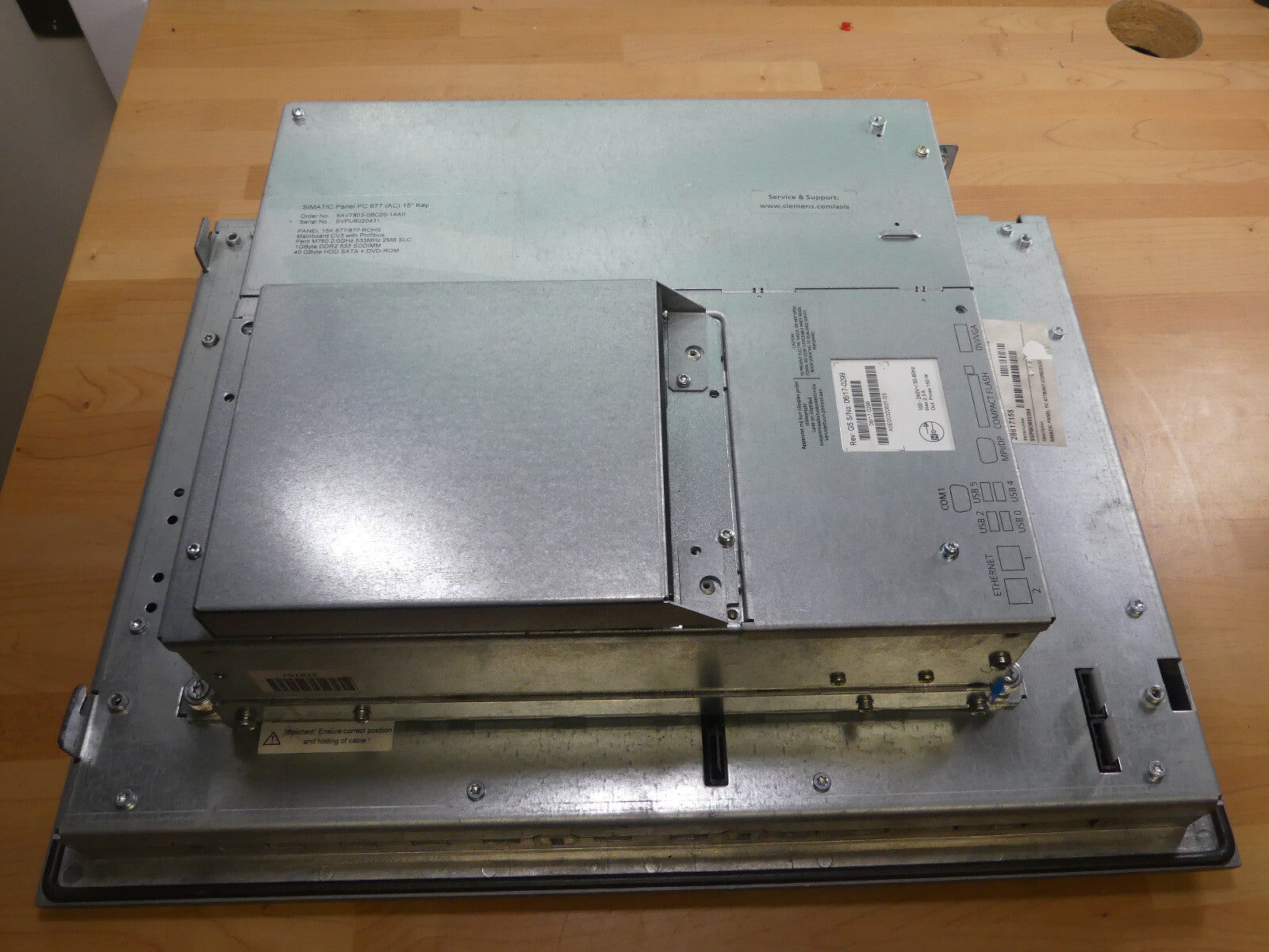 SIEMENS SIMATIC 6AV7803-0BC20-1AA0 6AV7 803-0BC20-1AA0 Panel PC 677 15"