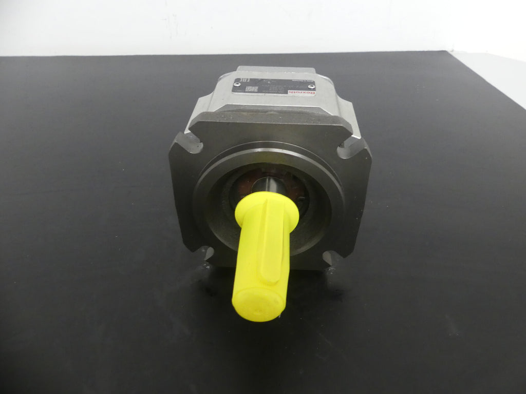 Rexroth R900949135  PGF2-22/011RE20VE4 Hydraulikpumpe