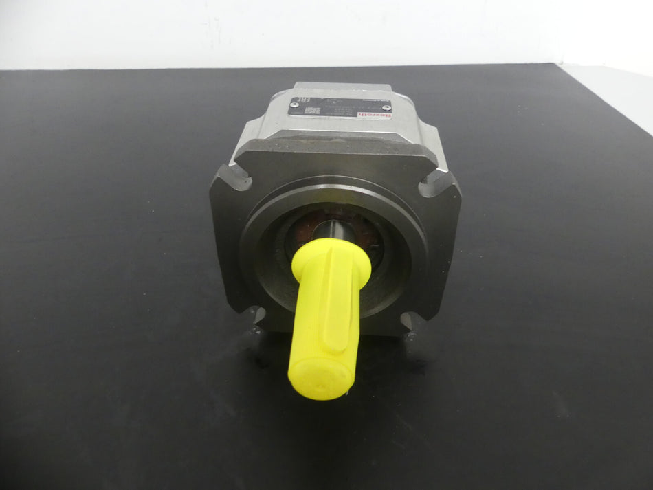 Rexroth R900949135  PGF2-22/011RE20VE4 Hydraulikpumpe