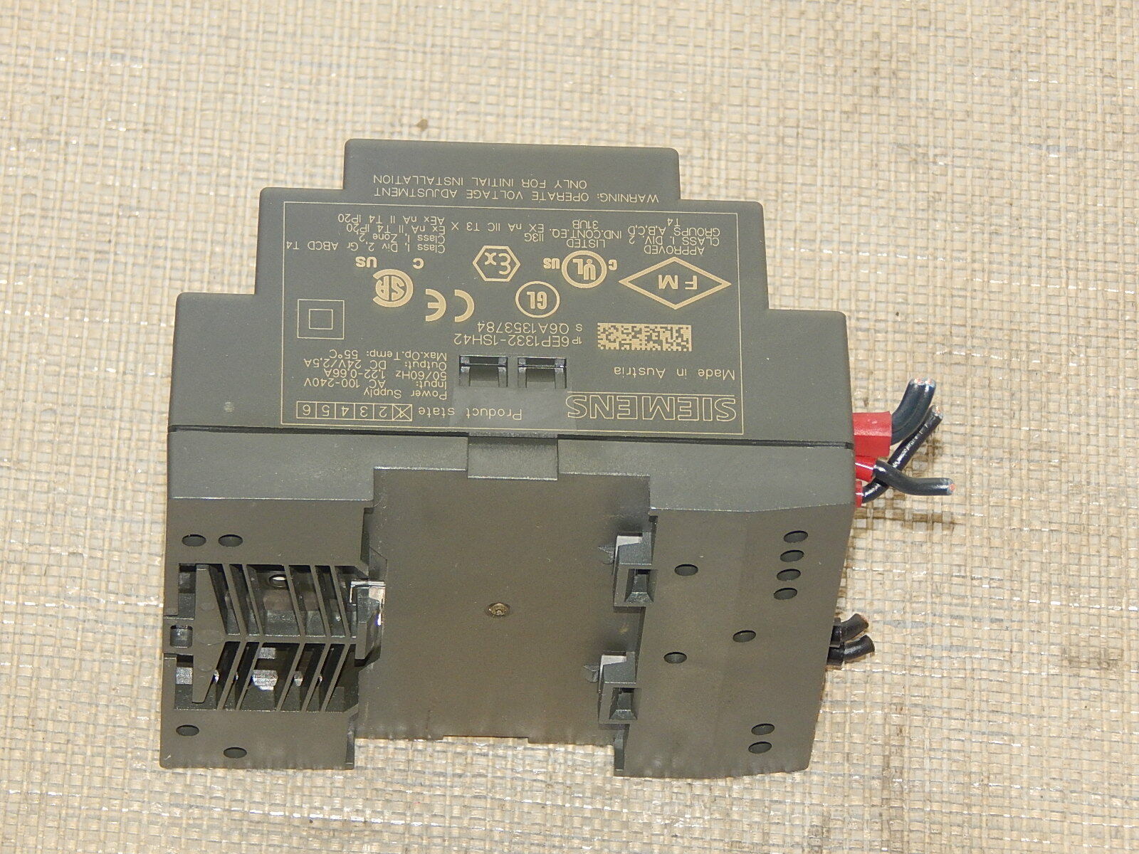  SIEMENS LOGO! 6EP1332-1SH42 // 6EP1 332-1SH42 Vers. 01 used