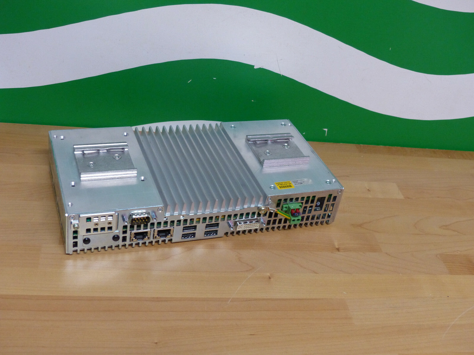 Siemens Simatic IPC427C  6ES7647-7BA20-2XM0 / 6ES7 647-7BA20-2XM0 
