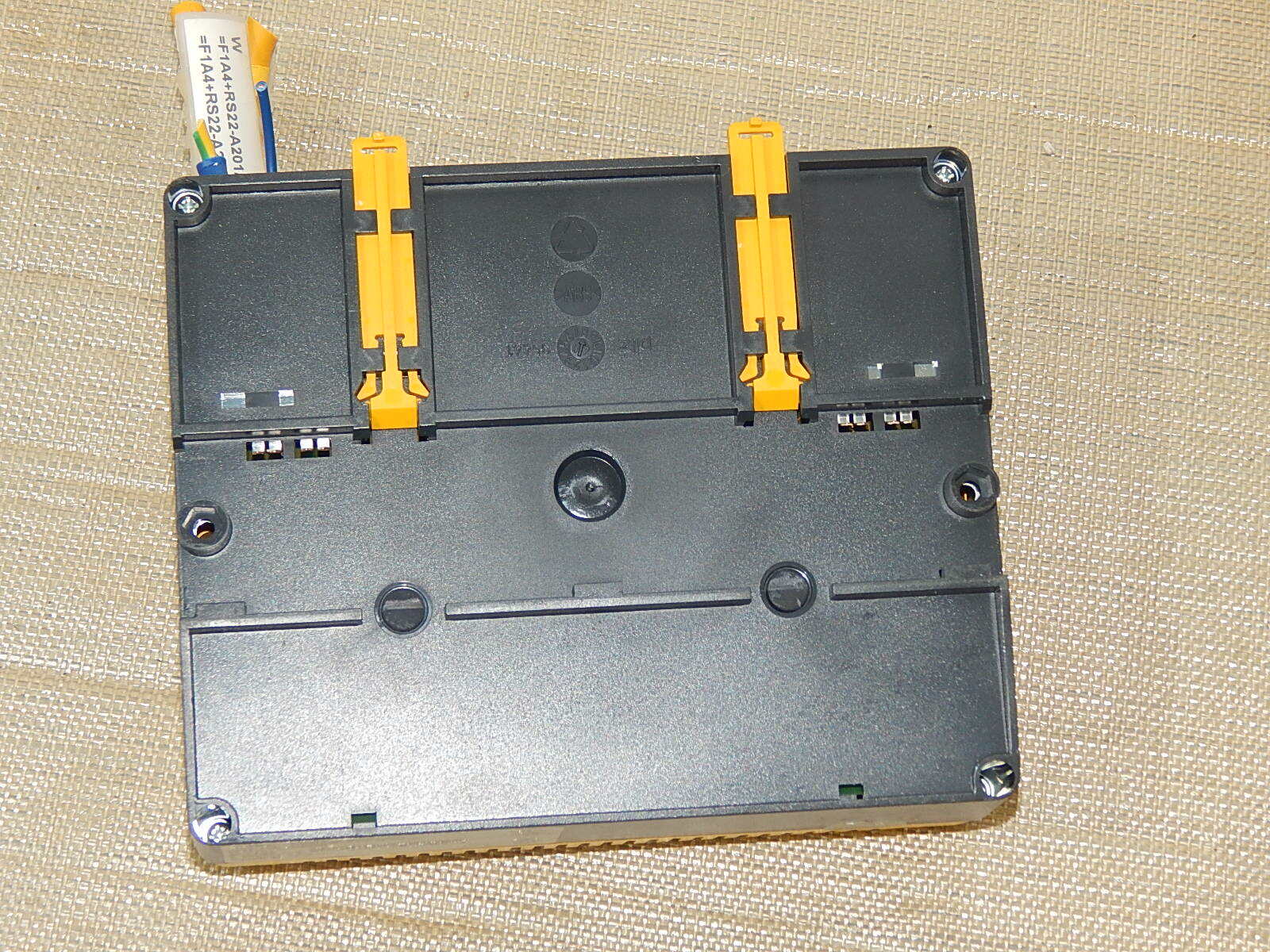 Pilz PSS SB DI8O8 SAFETY BUS p  Ident.No.:  301140 Used