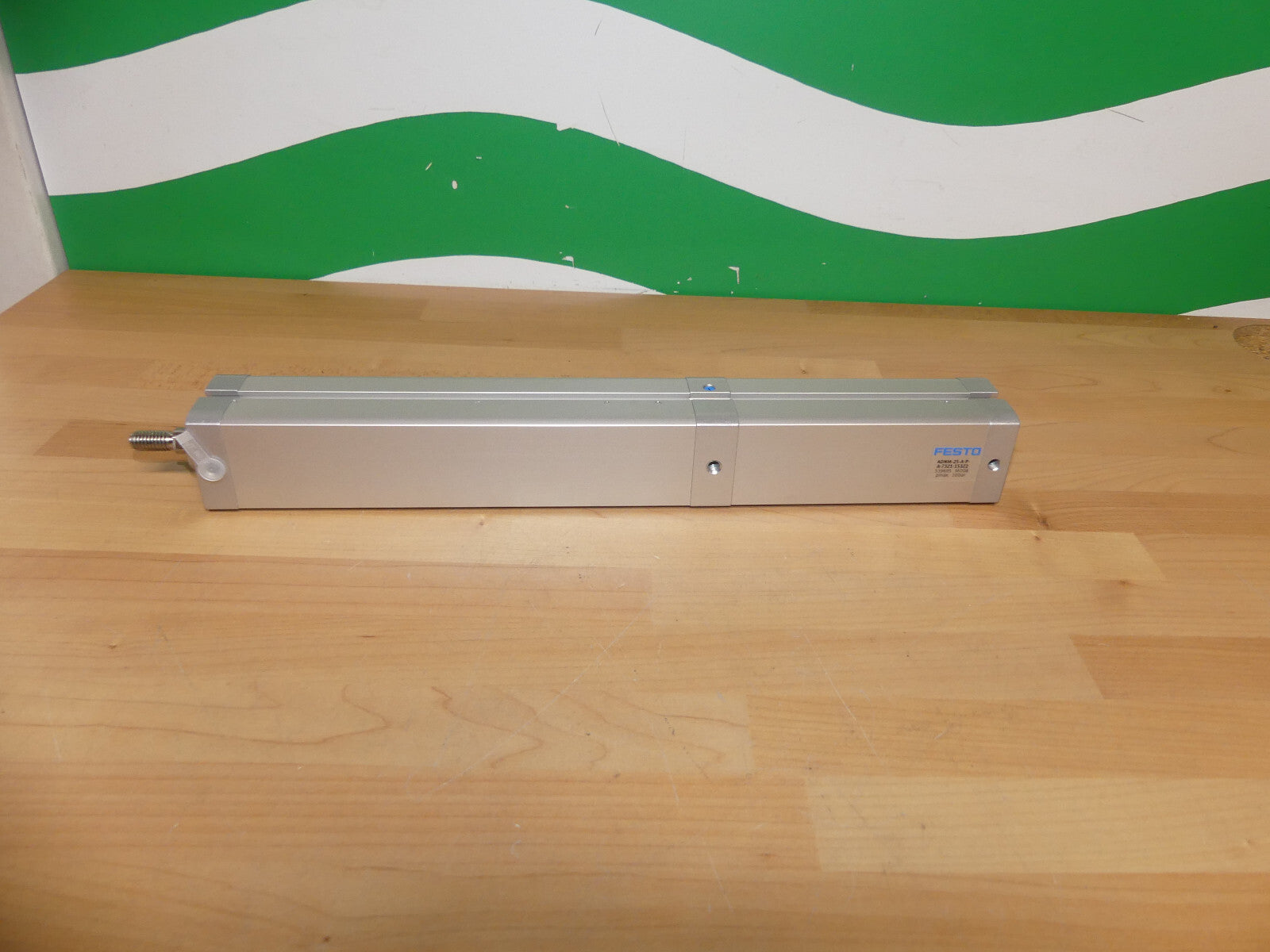 FESTO ADNM-25-A-P-A-73Z1-153Z2 539695 M008