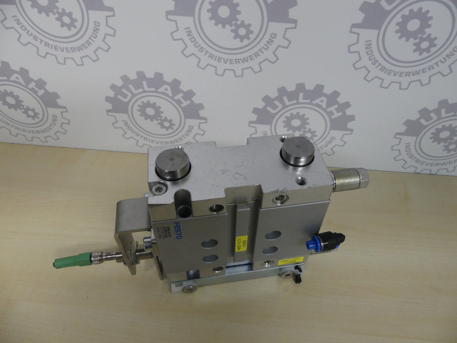 FESTO DFM-32-20-B-PPV-A-GF