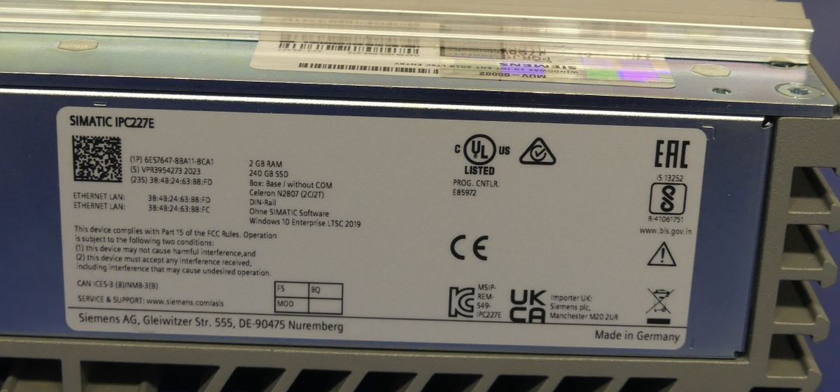 SIEMENS SIMATIC IPC227E  Nanobox PC  6ES7647-8BA11-8CA1