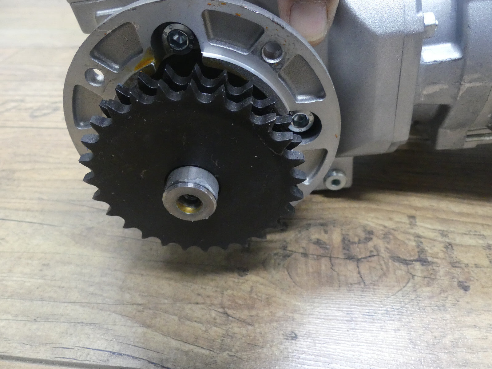 siemens 6sl3544-0tb02-1fa0+6SL3517-1BE11-3AM0 Neuewertig  getribemoter s.Bilder