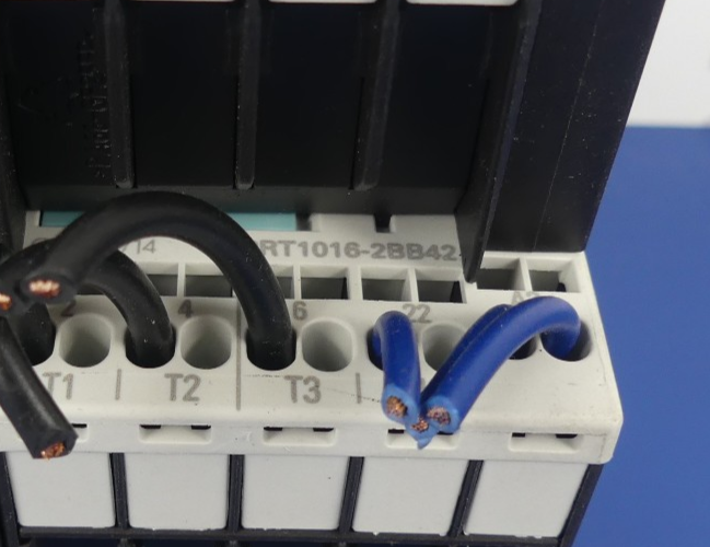 2 x Siemens Sirius 3RT1016-2BB42+3RH1911-2FA40+3RT1916-1EH00