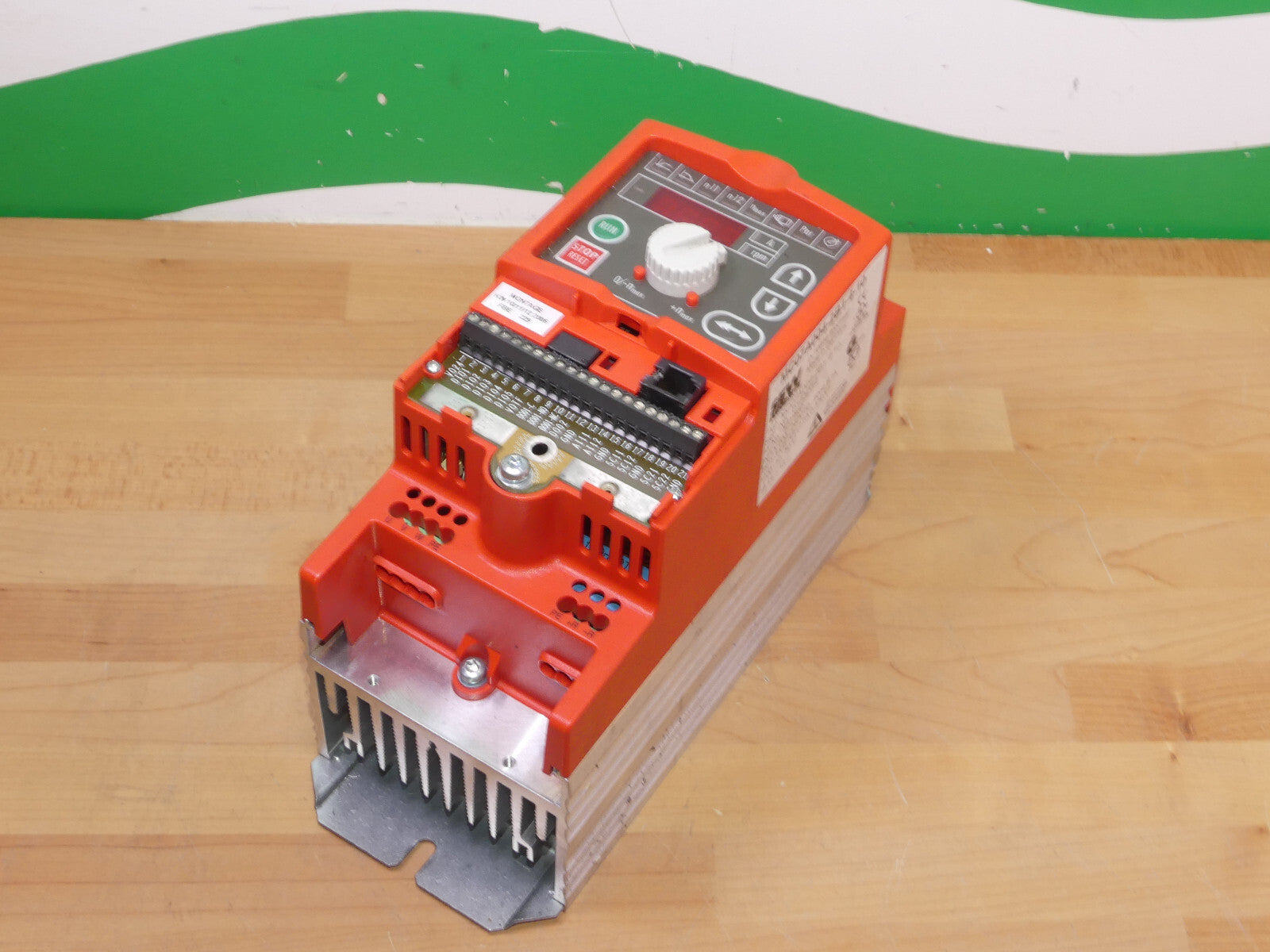 SEW Eurodrive MOVITRAC MC07A004-2B1-4-10 Frequenzumrichter