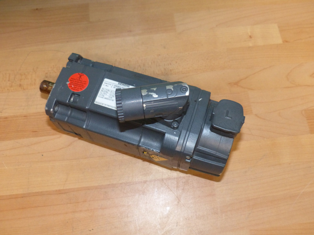 Siemens  Servomotor 1FK7032-2AK71-1RG1 used s.Bilder